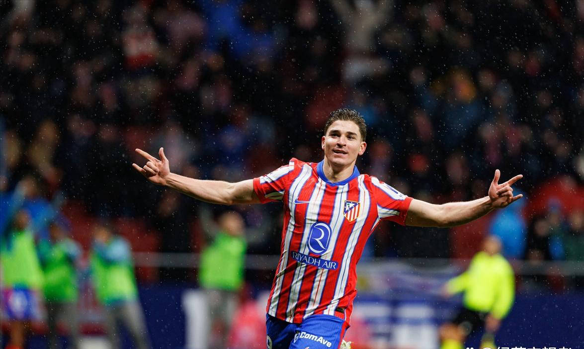 马竞新星阿尔瓦雷斯首秀赛季狂轰24球，西甲新王已崭露头角