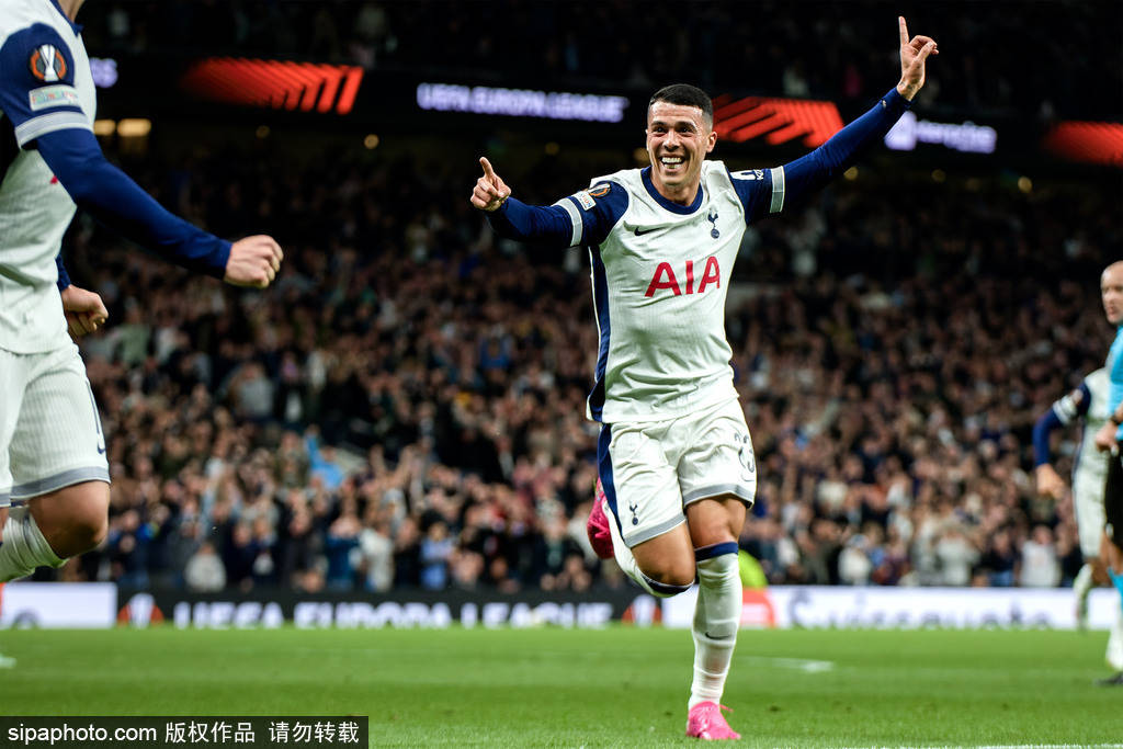 欧联-埃基蒂克破门波罗扳平 热刺两中框1-1法兰克福